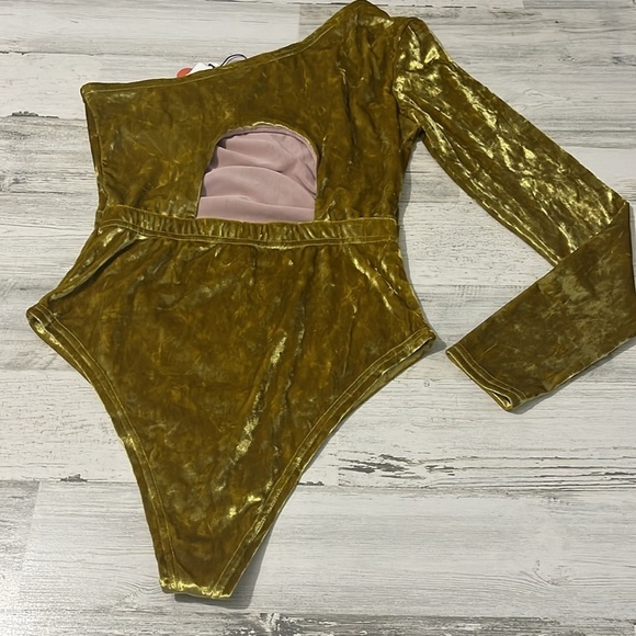 Lizzos Yitty Plusshy Asymmetrical Bodysuit Size Large NWT - Picture 3 of 8